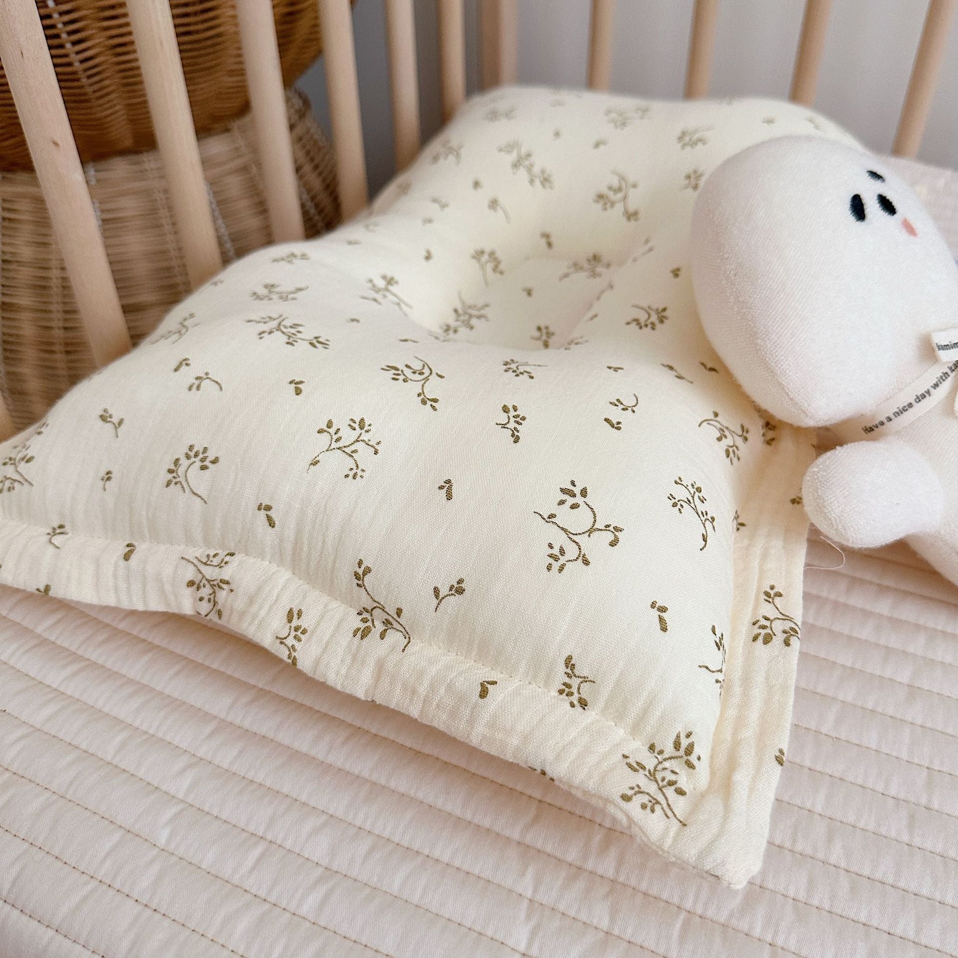 KTX-842515 Cute Cartoon Shaping Pillow for Children - Breathable Polyester Fiber, 27x45cm