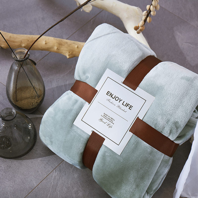 KTX-847315 Double-Sided Coral Fleece Blanket - Thick, Soft Polyester for Cozy Comfort