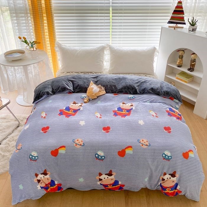 KTX-848467 Double-Sided Coral Fleece Duvet Cover with Pillowcase – Fashionable and Simple Design