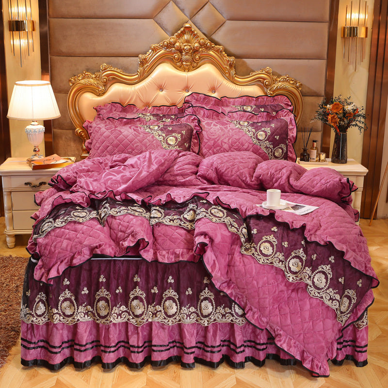 KTX-858835 Thick Velvet Lace Winter Quilted Four-Piece Bedding Set in Various Patterns