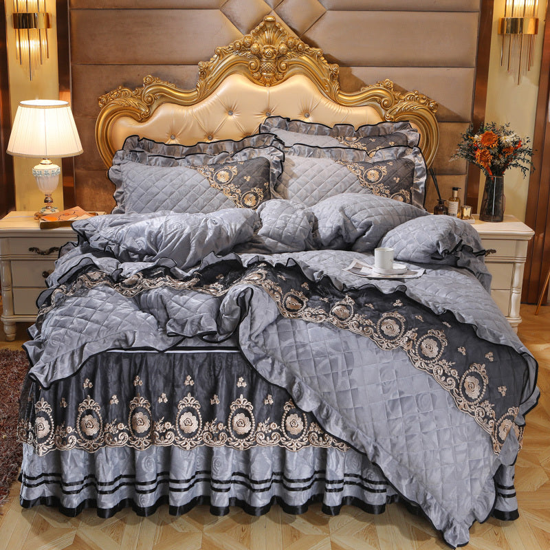KTX-858835 Thick Velvet Lace Winter Quilted Four-Piece Bedding Set in Various Patterns