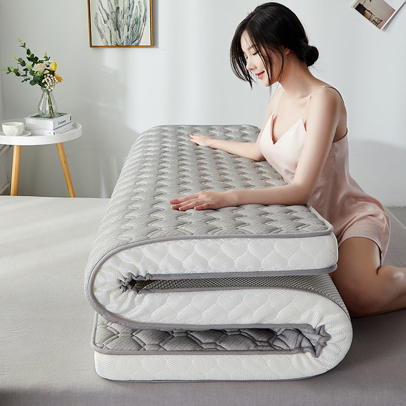 KTX-863443 High Rebound 3D Stereo Latex Mat Tatami Mattress with Lamb Wool Fabric and Breathable Design