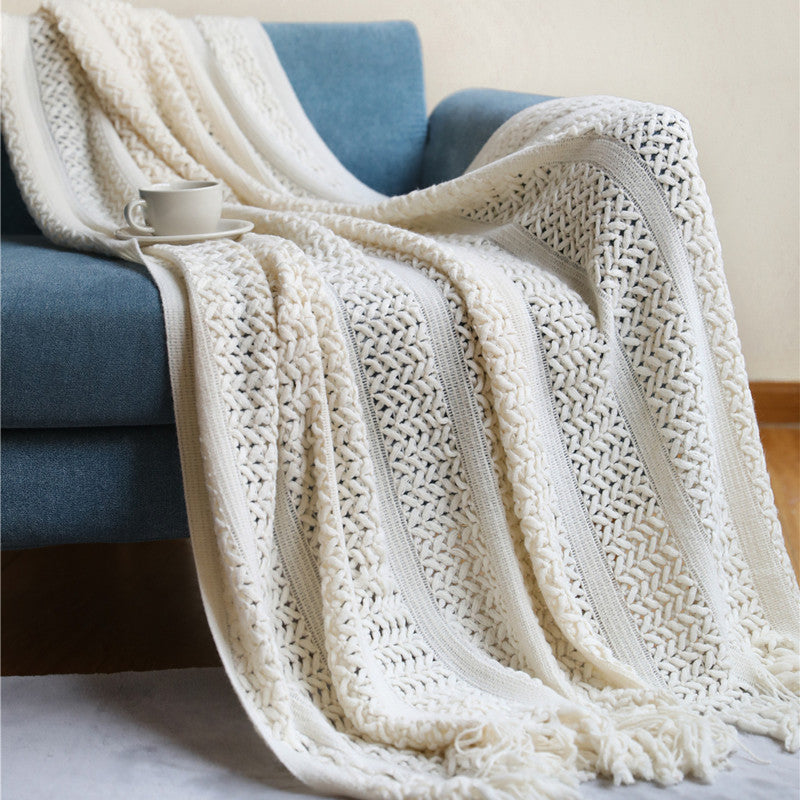 KTX-864083 Modern Striped Knitted Sofa Blanket in Polyacrylonitrile Fiber, 127x152+10CM