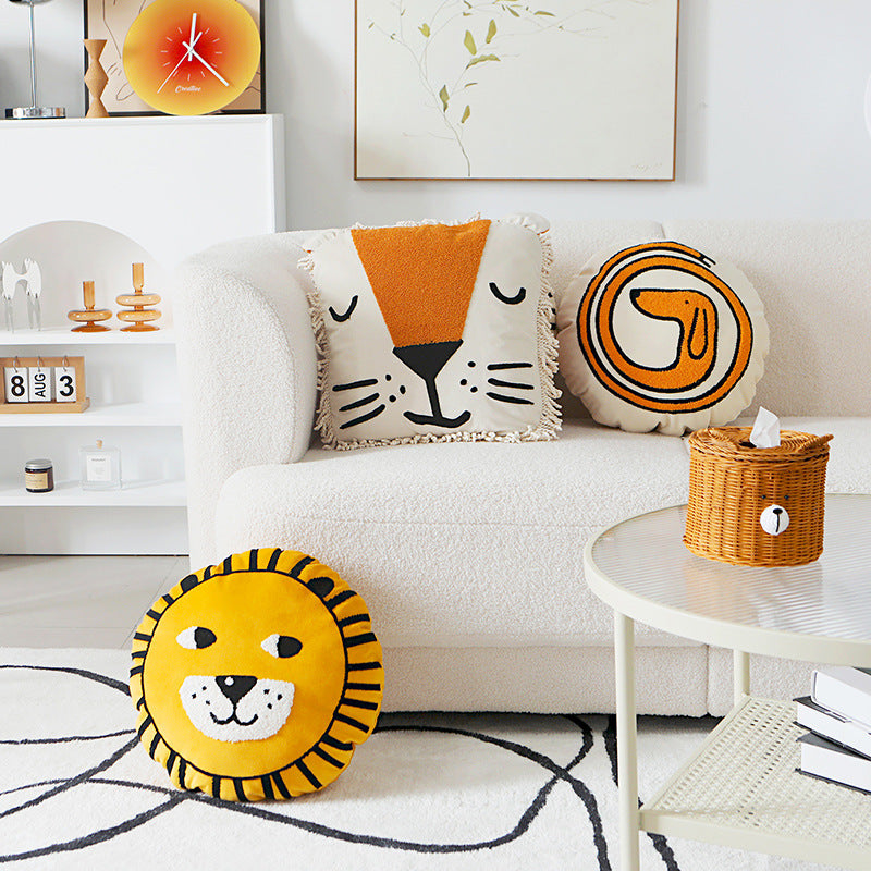 KTX-868627 Modern Minimalist Lion Pillow Cover - Animal Head Design, 45 x 45 cm, Available in Yellow, White, and Slender Dog Styles