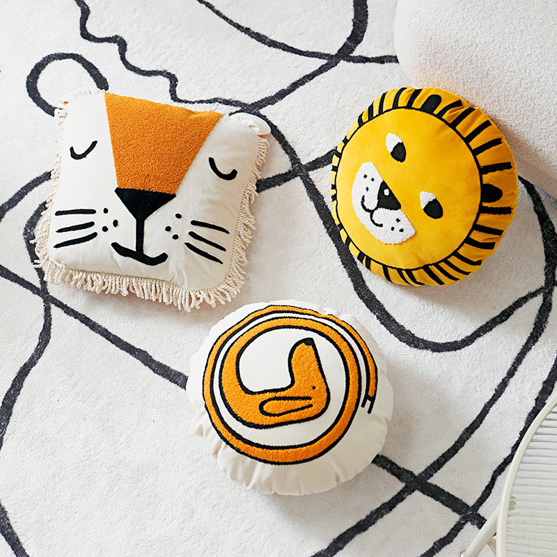 KTX-868627 Modern Minimalist Lion Pillow Cover - Animal Head Design, 45 x 45 cm, Available in Yellow, White, and Slender Dog Styles