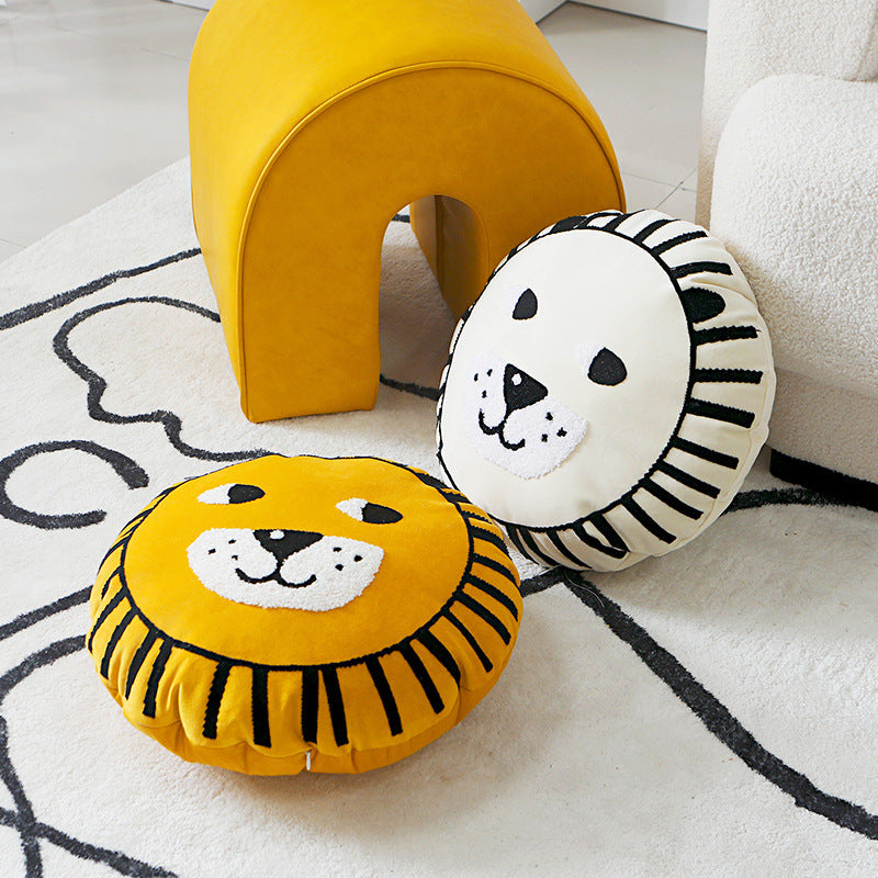 KTX-868627 Modern Minimalist Lion Pillow Cover - Animal Head Design, 45 x 45 cm, Available in Yellow, White, and Slender Dog Styles