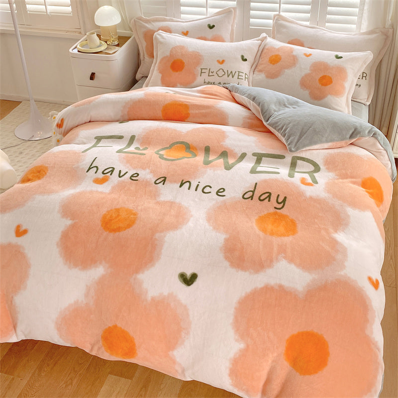 KTX-871187 Cute Cartoon Milk Velvet 4-Piece Bedding Set for Warmth and Comfort