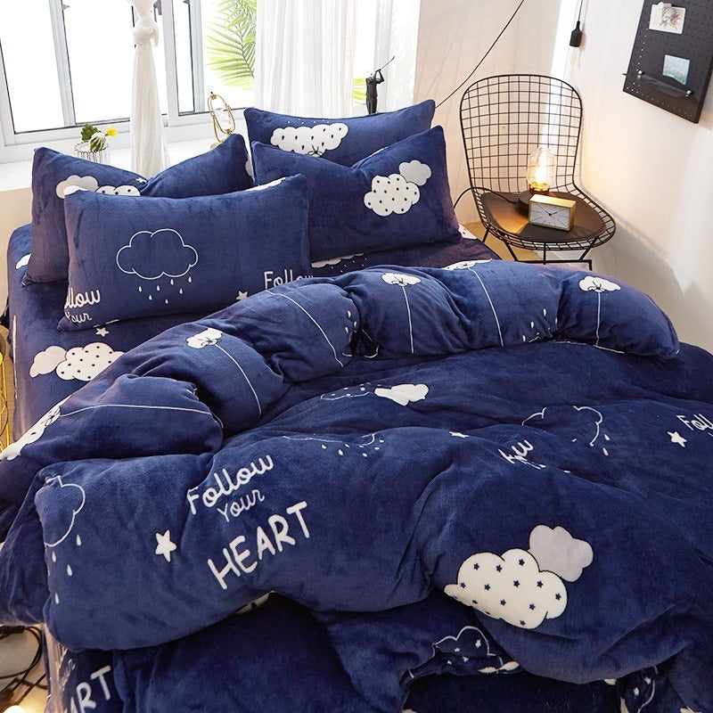 KTX-872339 Flannel Bedding Set of 4 with Cute Floral Patterns - Includes Bed Sheet Cover, Quilt Cover, and Pillowcase