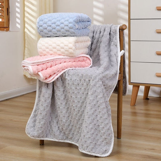 KTX-872595 Soft Absorbent Coral Fleece Bath Towel in Milky White, Light Gray, Pink, Sky Blue, Light Green