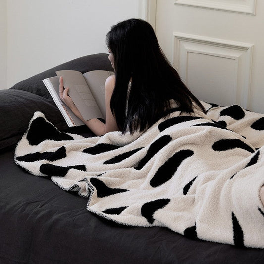 KTX-905939 Double-Faced Geometric Pattern Polyester Blanket for Cold Weather - 130cm x 160cm