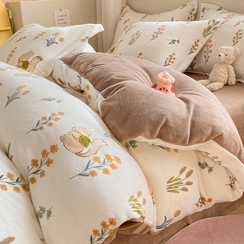 KTX-911699 Coral Velvet Four-Piece Bedding Set with Milk Fiber, Double-Sided Quilt Cover and Fitted Sheets