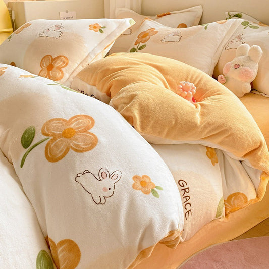 KTX-911699 Coral Velvet Four-Piece Bedding Set with Milk Fiber, Double-Sided Quilt Cover and Fitted Sheets