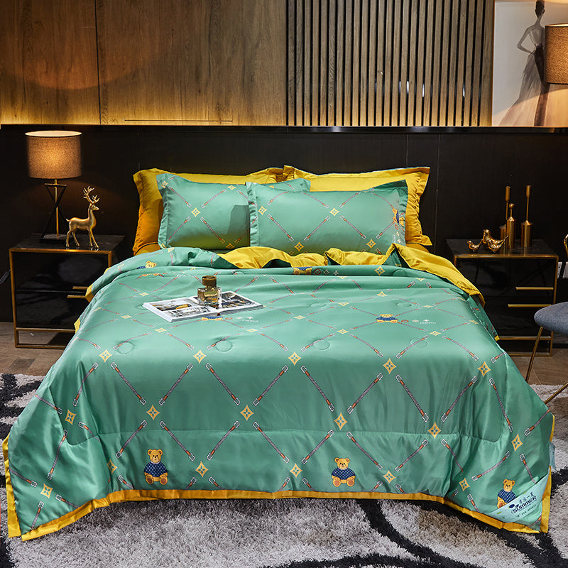 KTX-915155 Tiansi Summer Four-Piece Cooling Quilt Set - Machine Washable Tencel Bed Cover for Single and Double Beds