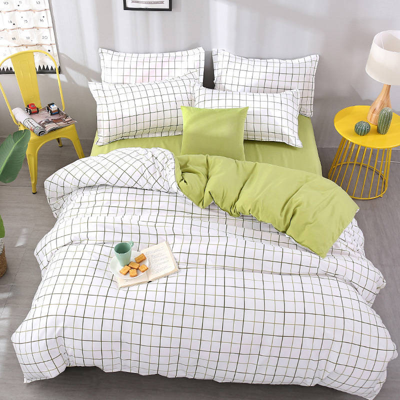 KTX-920915 Elegant Polyester Bedding Set with Quilt Cover, Bed Sheet, and Pillowcases in Multiple Sizes