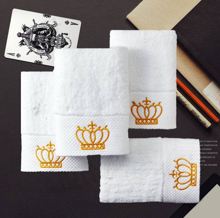 KTX-931539 Custom Embroidered Cotton Towel for Hotels and Spas - Luxurious Bath Towel