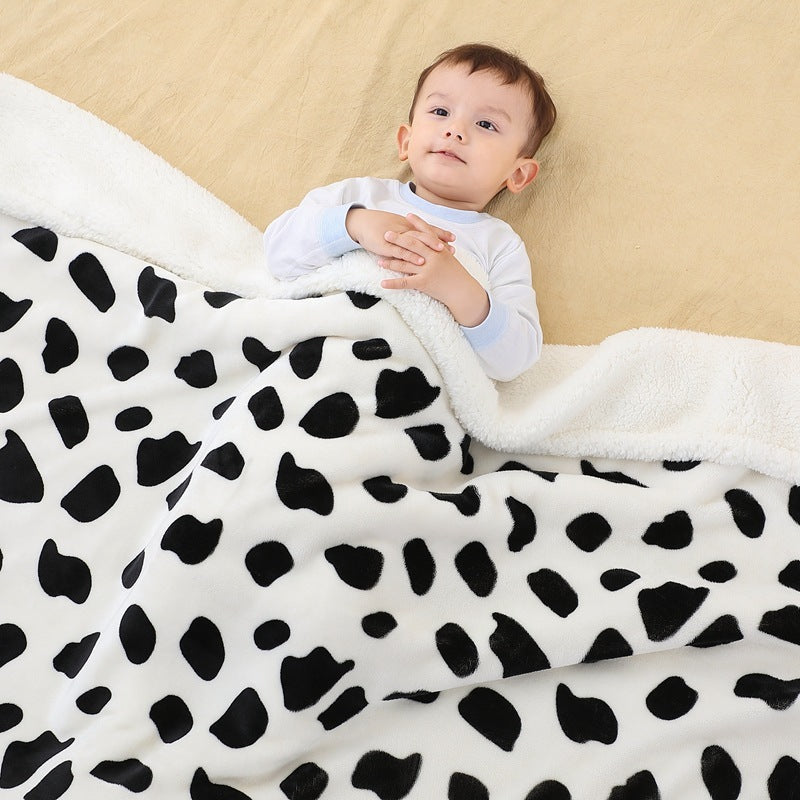 KTX-939859 Soft Avocado Coral Fleece Newborn Swaddling Blanket for All Seasons