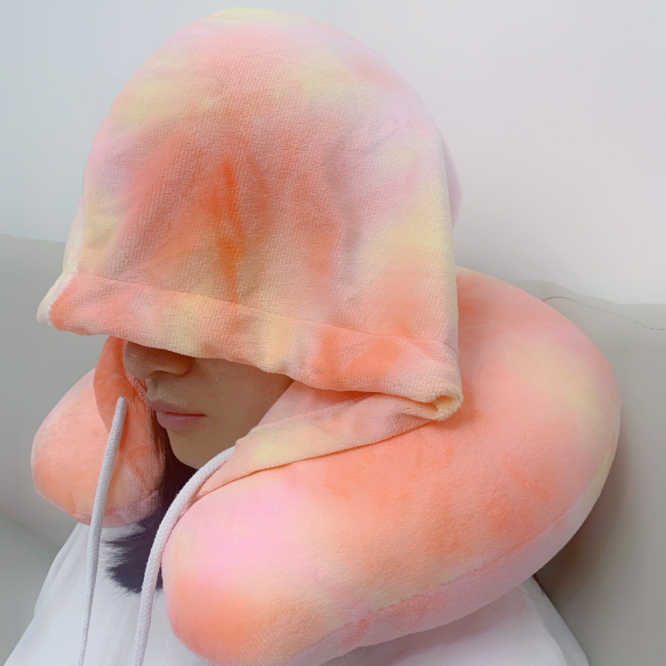 KTX-940819 Hooded U-Shape Nap Pillow with Headband Cap - Modern Tie-Dyed Design