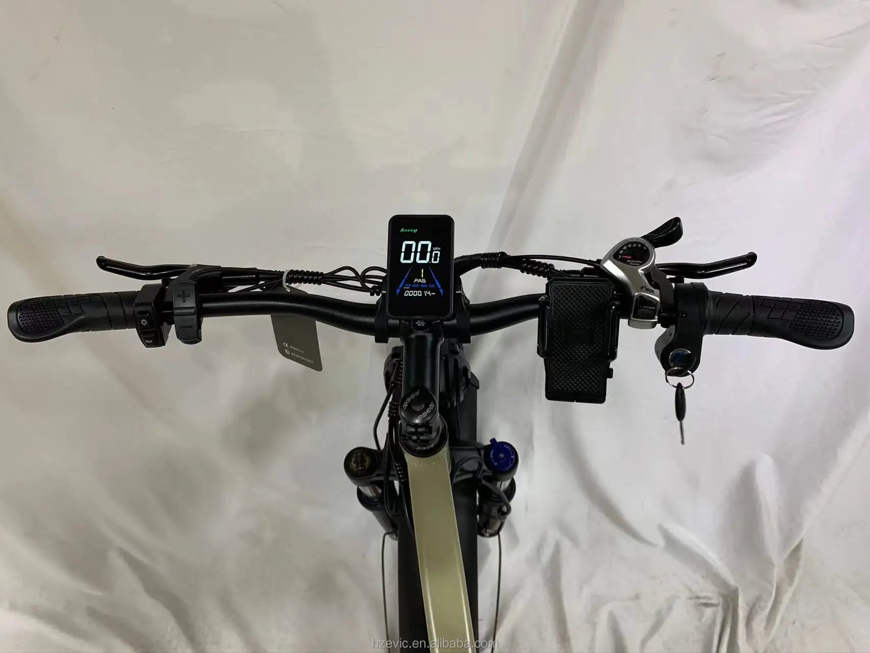 KTX-941715 48V 2000W Electric Mountain Bike with 26-Inch Wheels, 7-Speed Gears, and Hydraulic Disc Brakes