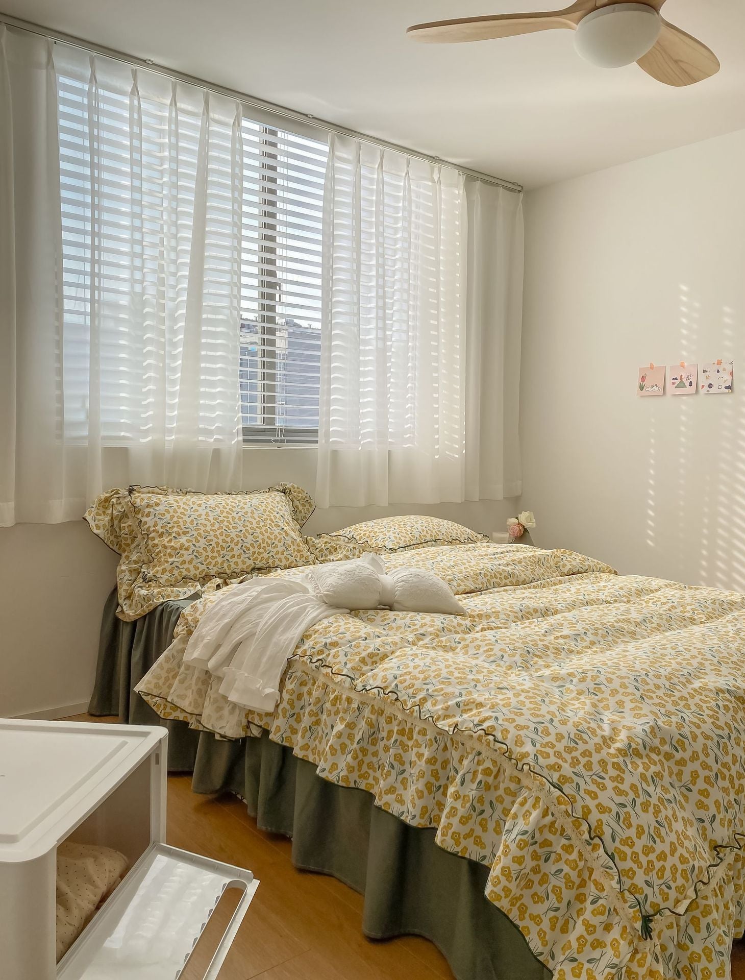 KTX-944467 Floral Lace Cotton Four-Piece Bedding Set with Bed Skirt, Pillowcases, and Quilt Cover