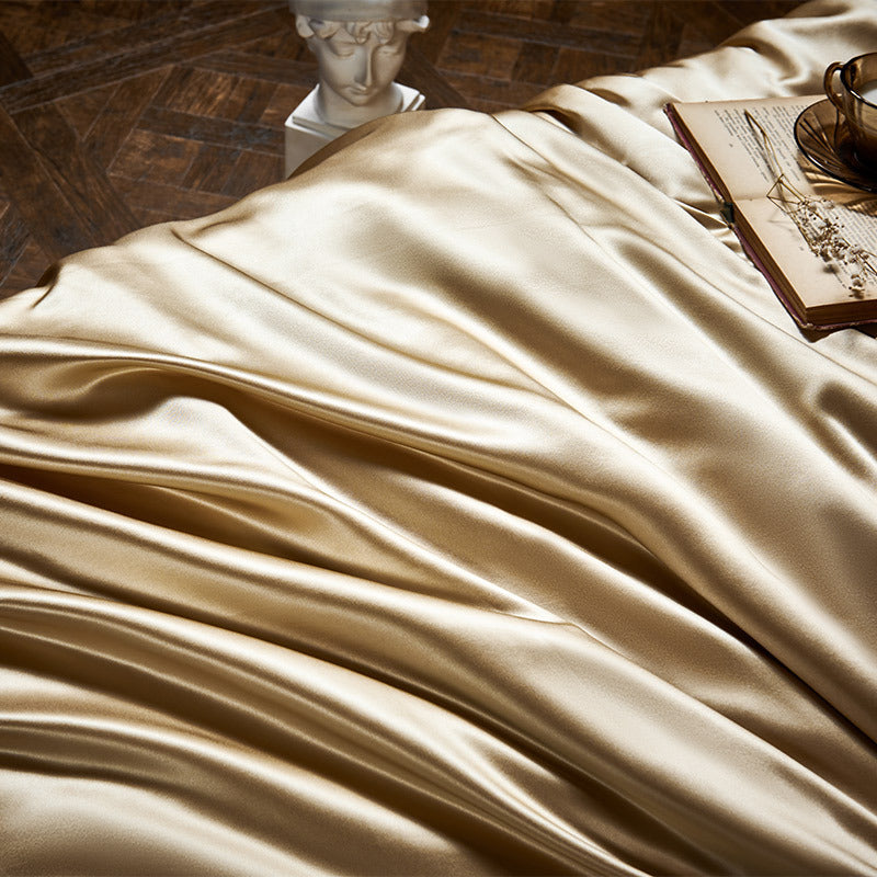 KTX-950547 25 lb Mulberry Silk Four Piece Bedding Set with Duvet Cover and Pillowcases