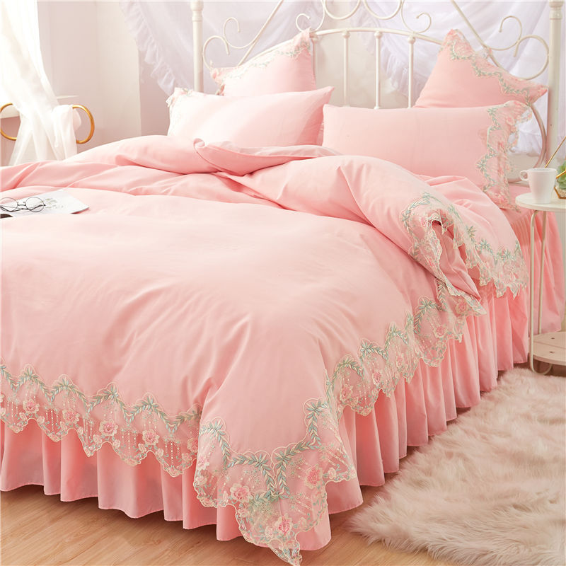 KTX-958291 Elegant Four-Piece Polyester Bedding Set in Various Styles and Colors