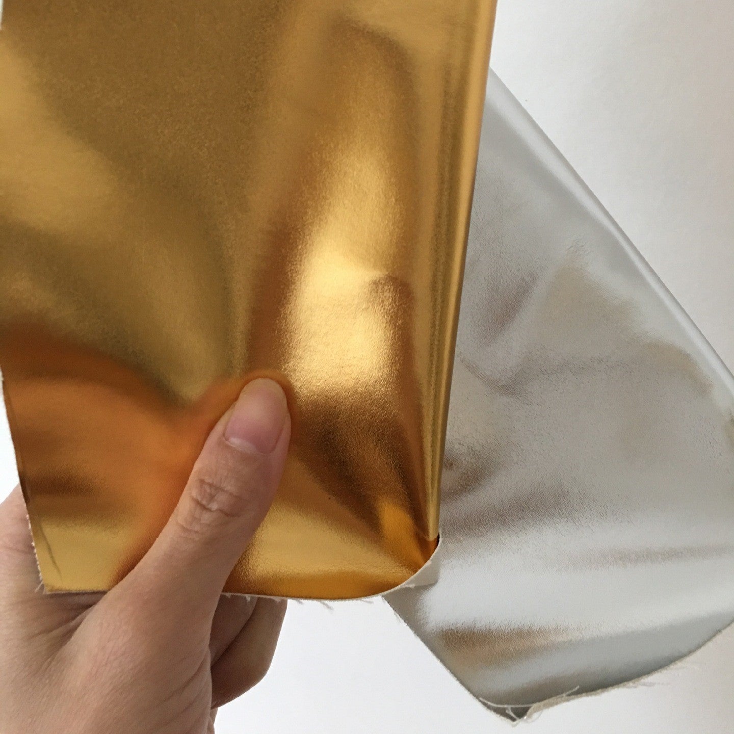 KTX-963411 Faux Leather PU Fabric for Bag Card Sleeve - 0.6mm Thickness, Gold and Silver Color, 137cm Width, 1 Yard Length