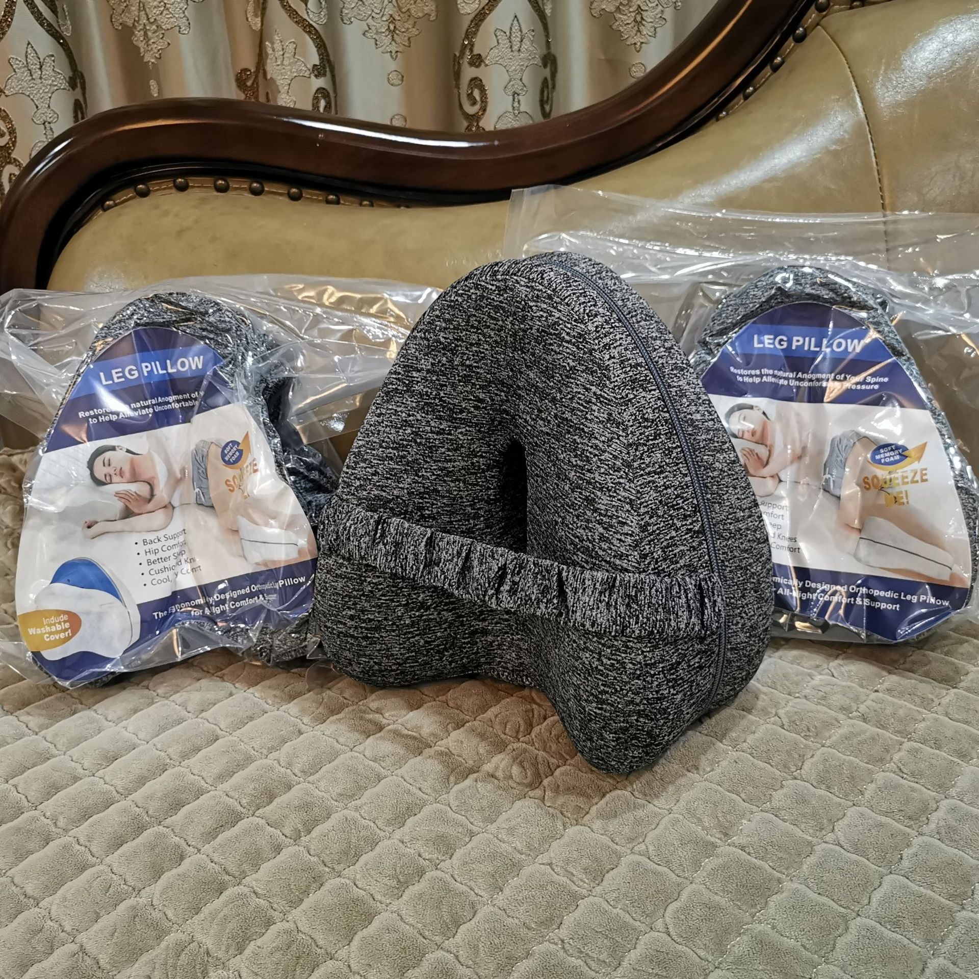 KTX-963859 Zero Pressure Memory Foam Leg Lock Pillow - 25x14cm, Available in Black, Green, Pink, Blue