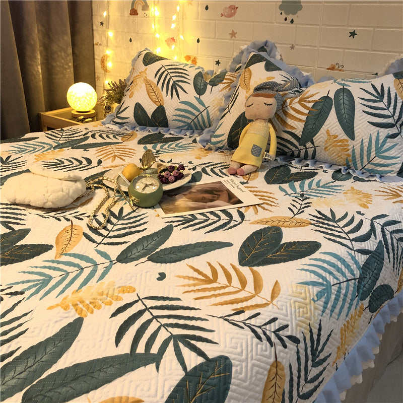 KTX-971795 Vintage Cartoon Animation Cotton Bed Cover Set with Pillow Cases, 200x230CM