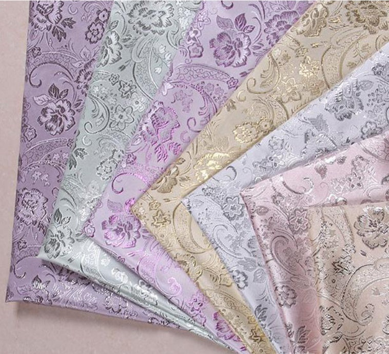 KTX-976915 Floral Jacquard Fabric for Home Decor and Costume Design - 100% Polyester, 150cm Wide