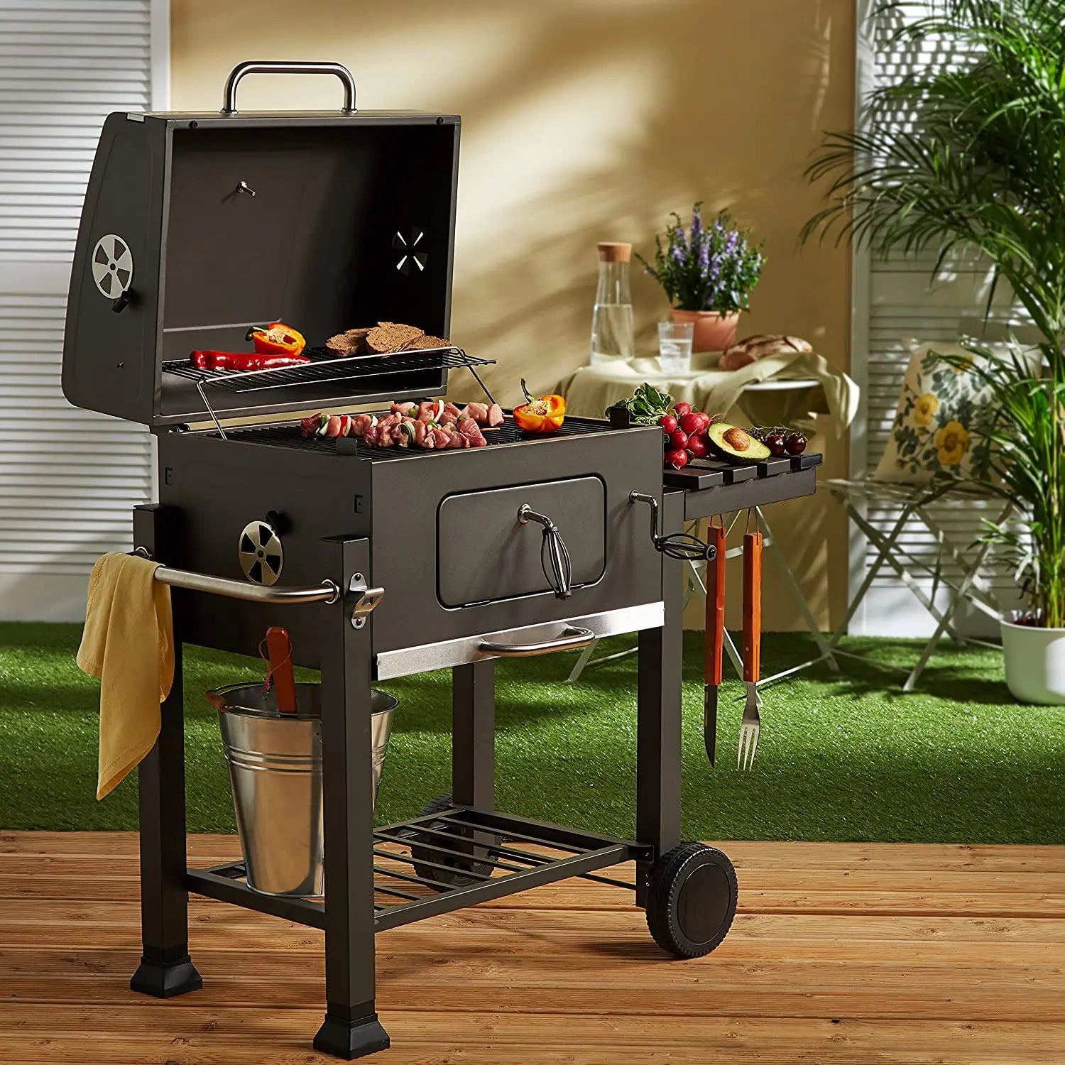 KTX-992403 Outdoor Charcoal Barbecue Grill with Smoker, Perfect for Cooking and Entertaining