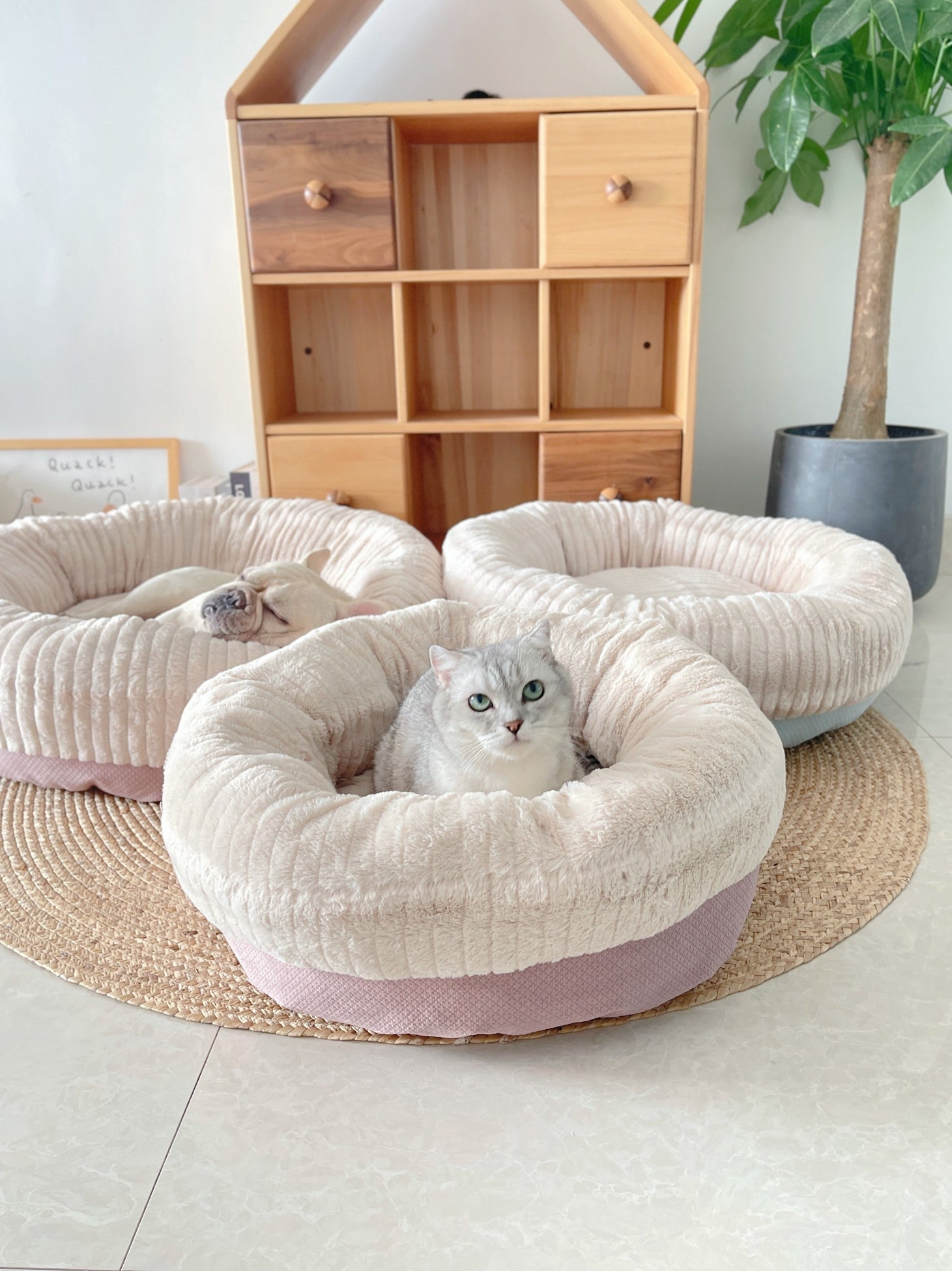 KTX-997779 Soft Thickened Round Cat and Dog Pad with Plush Filling and Velvet Surface, Multiple Sizes Available